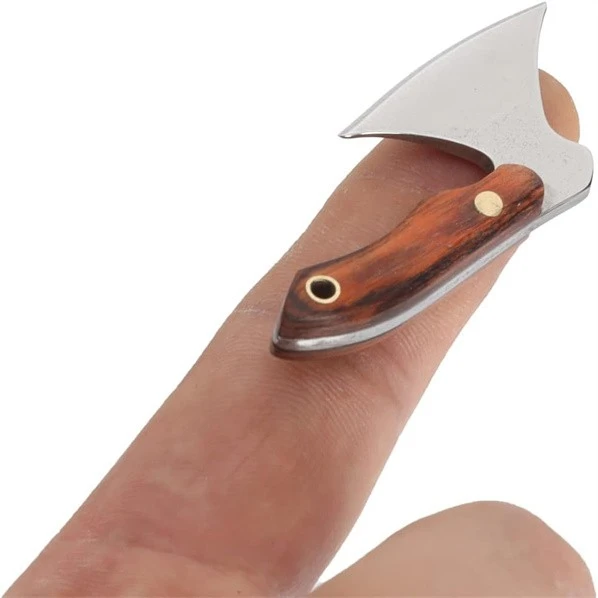 2PCS Axe Shape Mini Pocket Knife Small Keychain